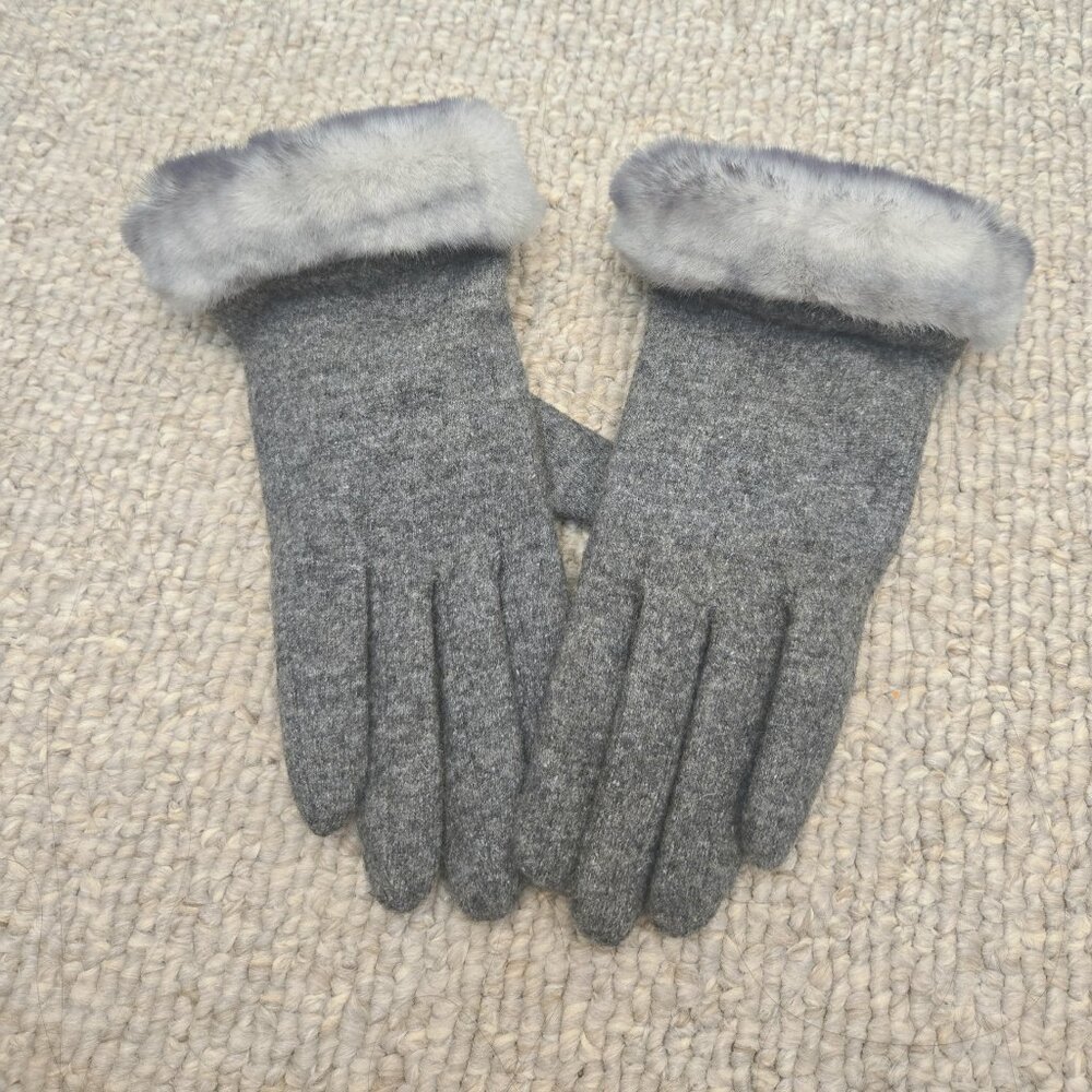 NEW faux fur korean gloves Grey gloves